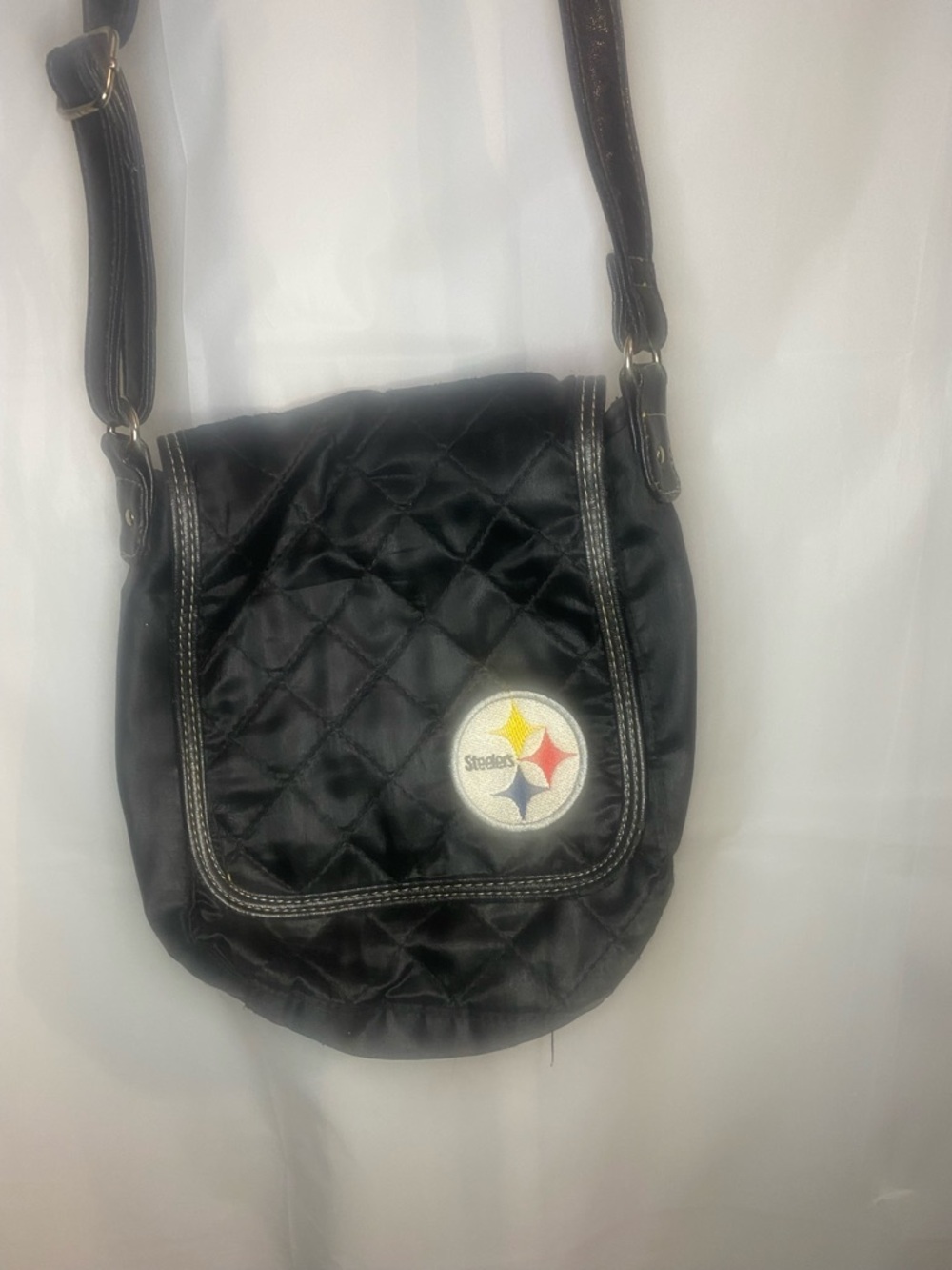 Pittsburgh Steelers Black Quilted Crossbody Bag